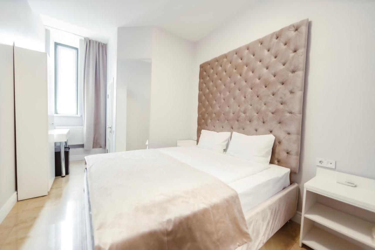 De Paris Hotel Kijev Kültér fotó