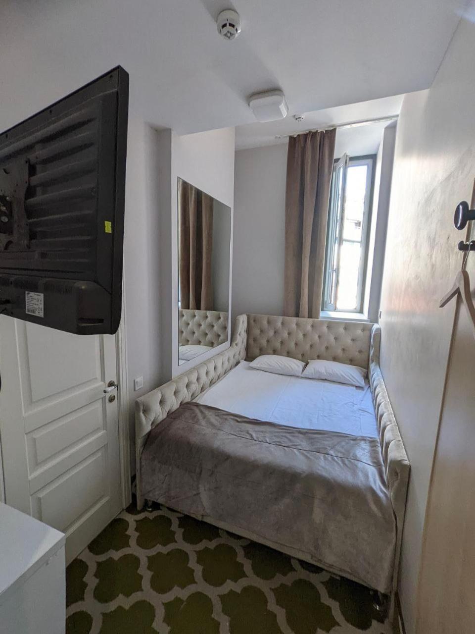 De Paris Hotel Kijev Kültér fotó
