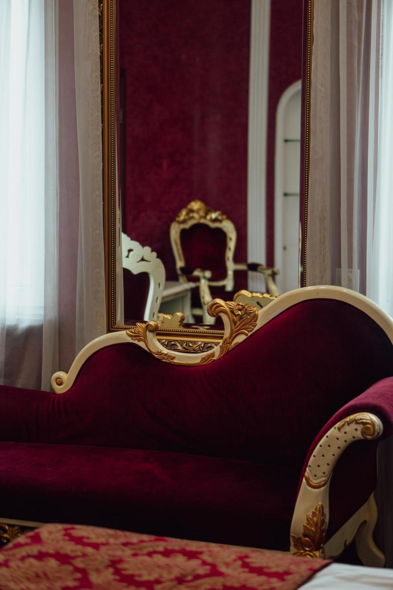De Paris Hotel Kijev Kültér fotó