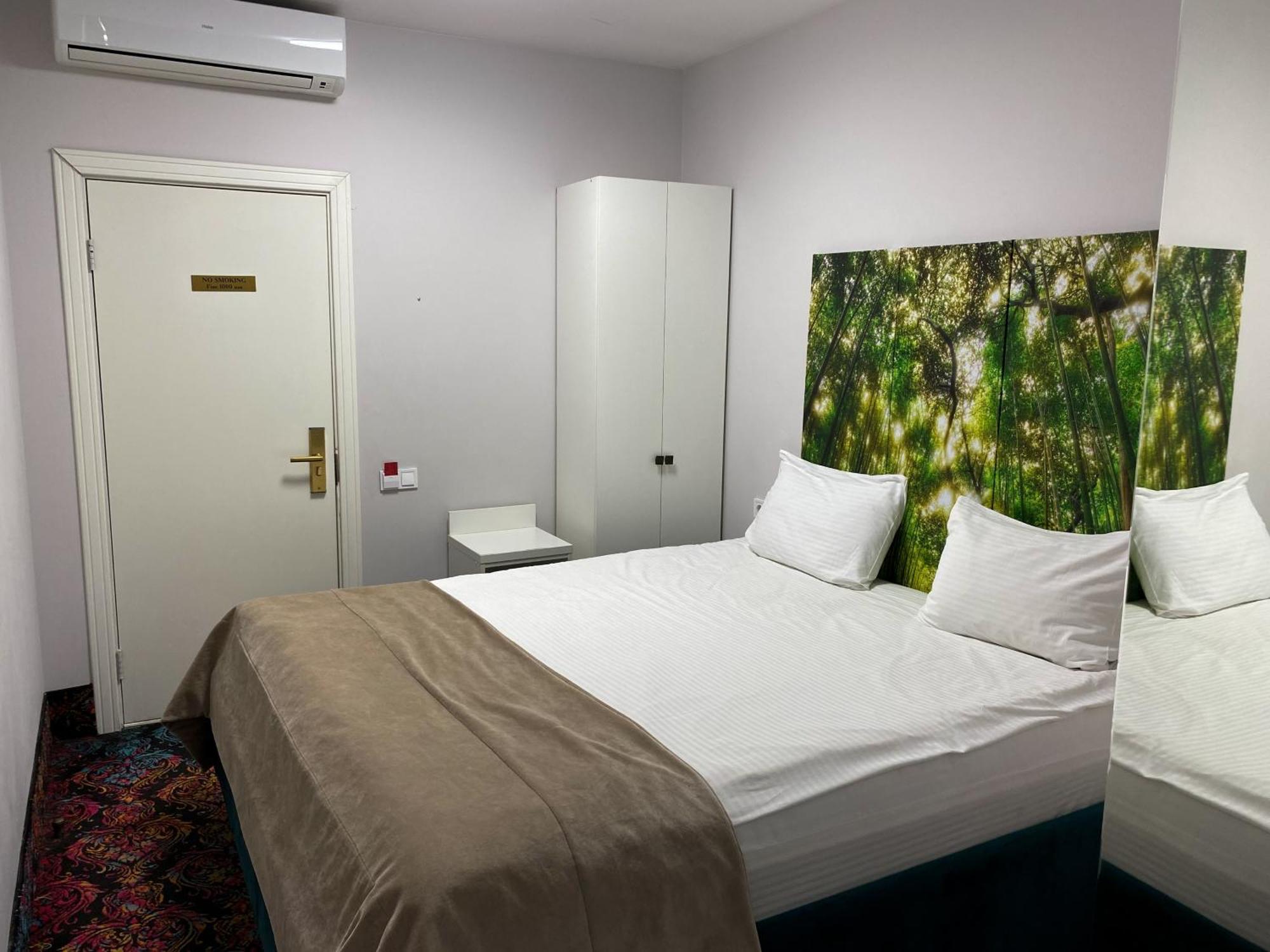 De Paris Hotel Kijev Szoba fotó