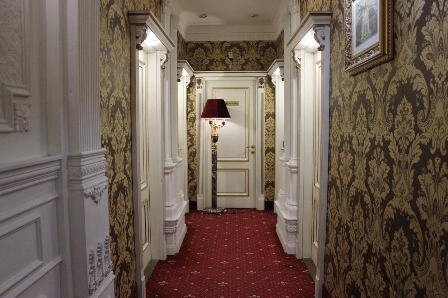De Paris Hotel Kijev Kültér fotó