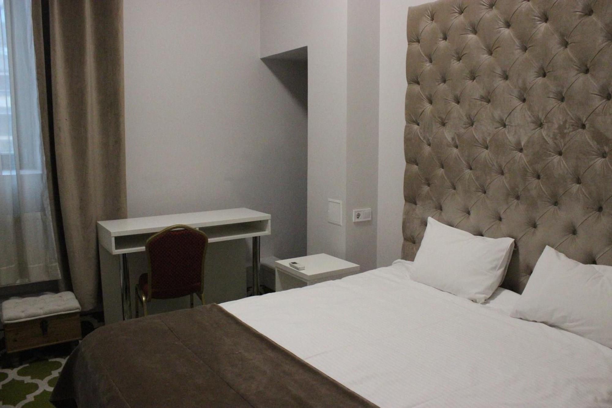 De Paris Hotel Kijev Szoba fotó